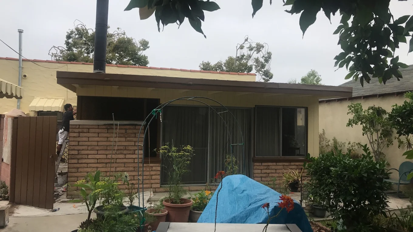 Detached stucco casita with newly painted exterior